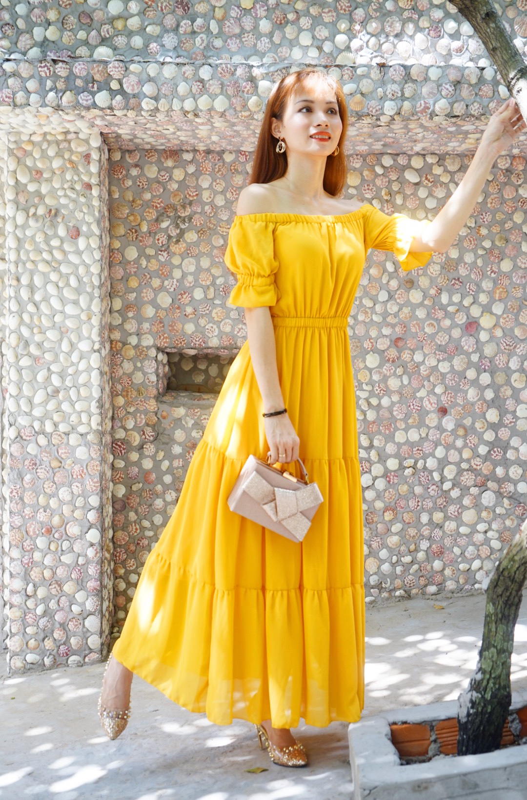 Cho Thuê Váy Maxi Trễ Vai Hoa Nhiều Màu Tím | Tiệm Nhà Bông