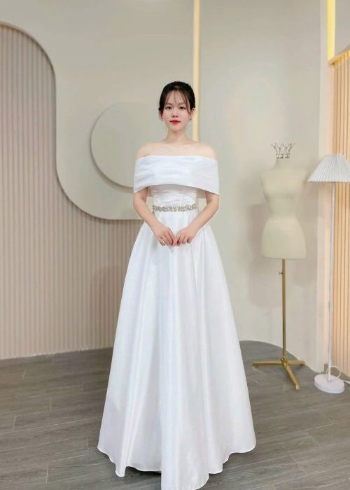 Váy Dạ Hội Trễ Vai Đính Đá Eo