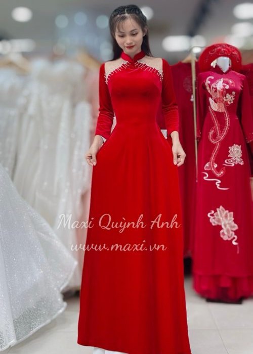 Áo Dài Nhung Đỏ Thiết Kế Trễ Vai Đính Kim Sa