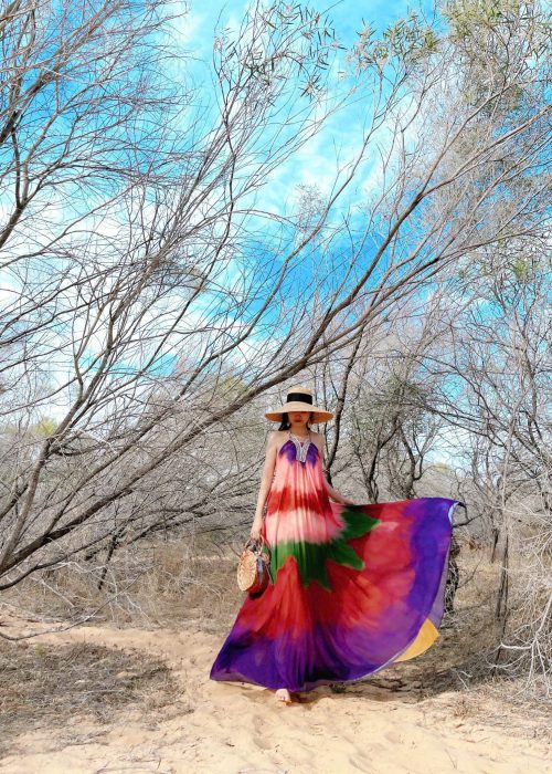 Đầm Maxi Loang Màu Cổ Yếm