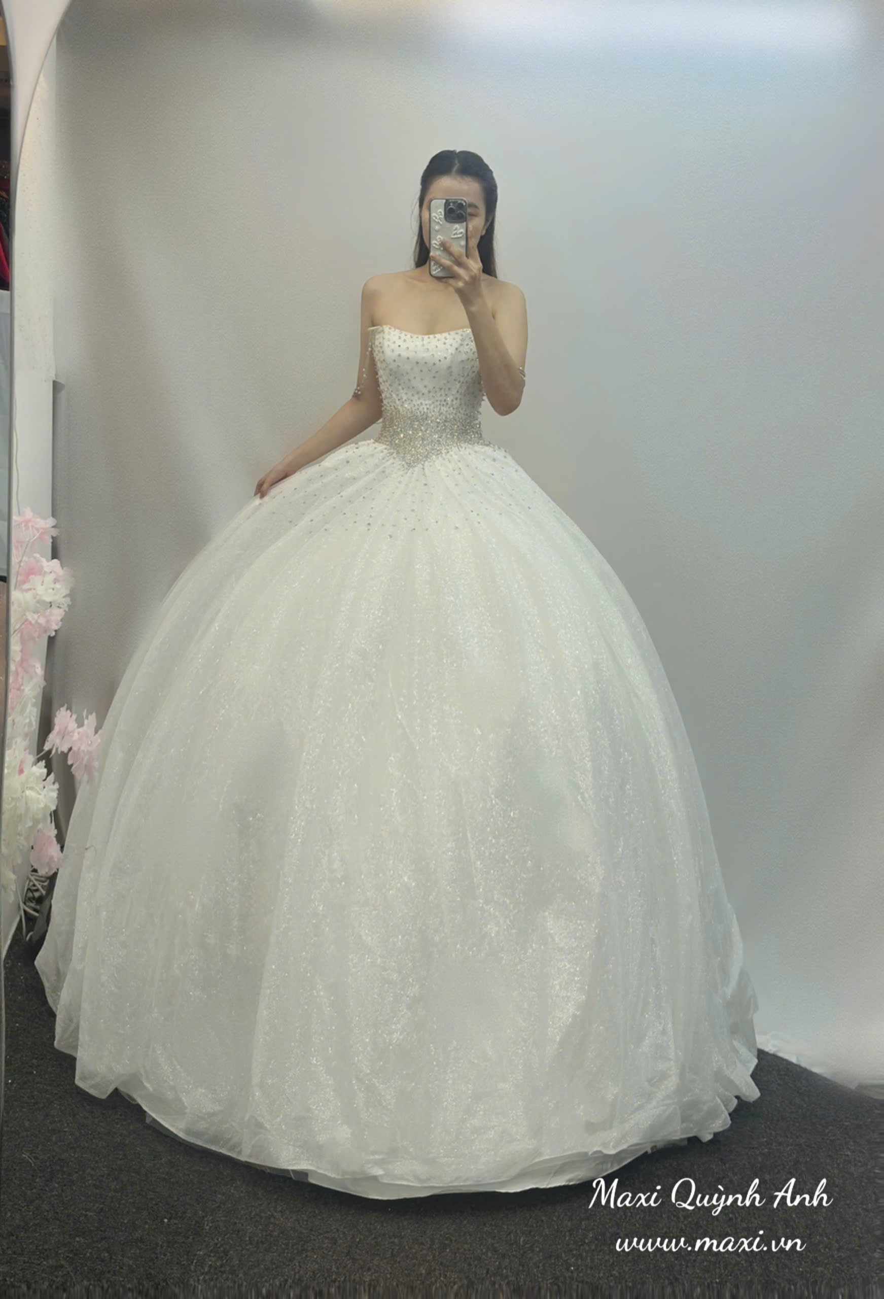 1ed20499-f60b-4dda-89f1-5d09f3d7d2ce