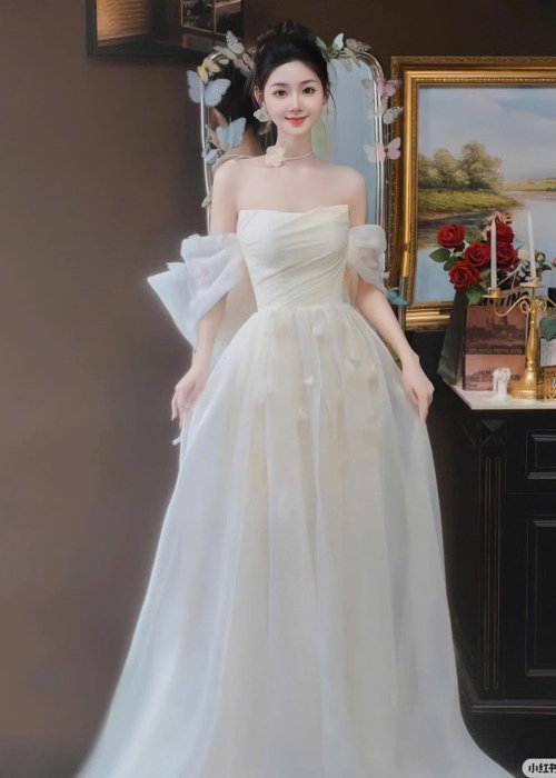 Váy Cưới Tiểu Thư