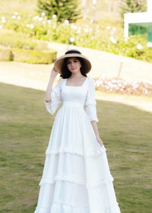 Maxi Du Lịch Đan Lưng Trắng