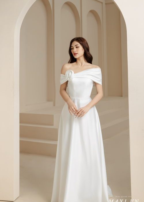 Váy Dạ Hội Trễ Vai Hoa Ngực Trắng