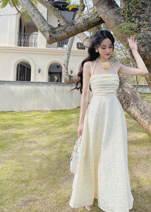 Đầm Maxi Phối Hoa Nhẹ Nhàng