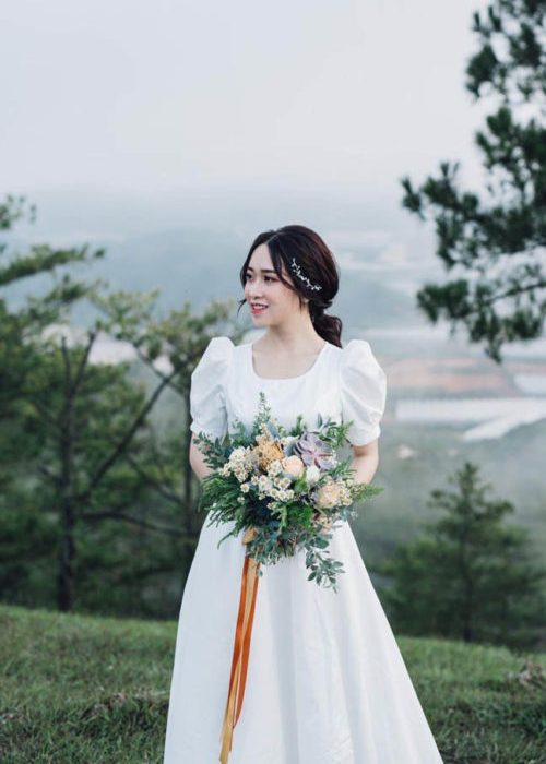 Váy Dạ Hội Trắng Cổ Vuông Tay Phồng