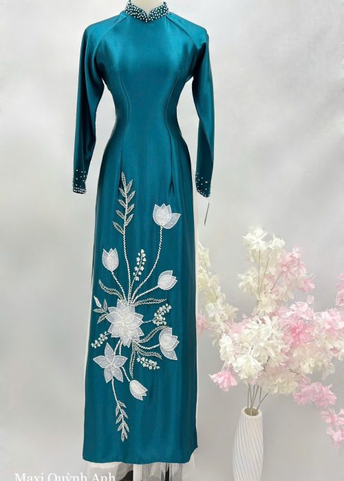 Áo Dài Sen Xanh Biển Hoa Sen Trắng