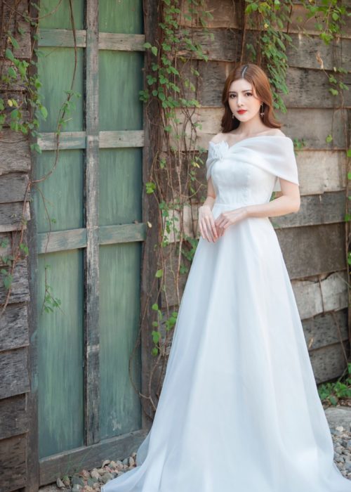 Đầm Dạ Hội Trắng Trễ Vai Kết Hoa Xinh Xắn