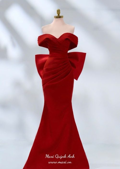 Váy body nơ đỏ sang trọng