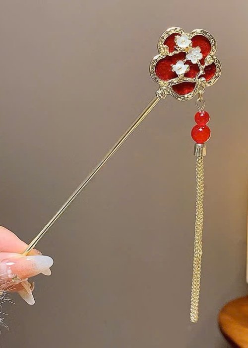 Trâm Cài Thanh Tuyền