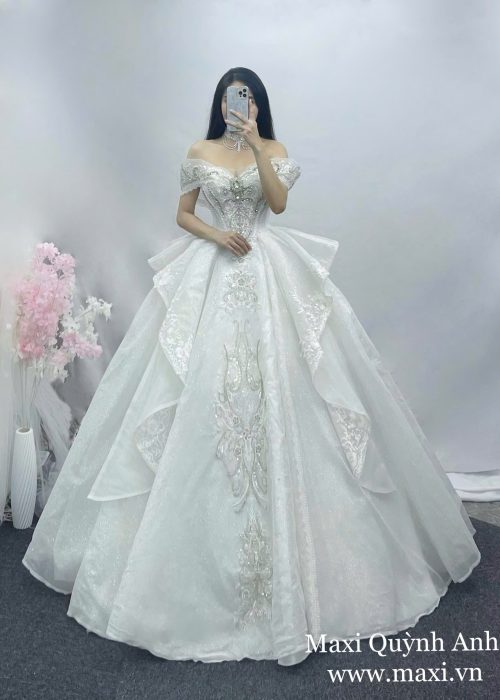 Váy Cưới Đính Đá Ngực Thiết Kế