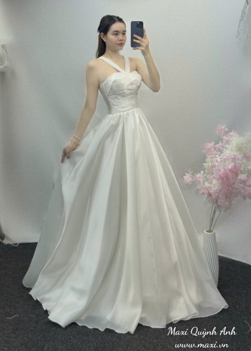 Váy Cổ Yếm Oganza