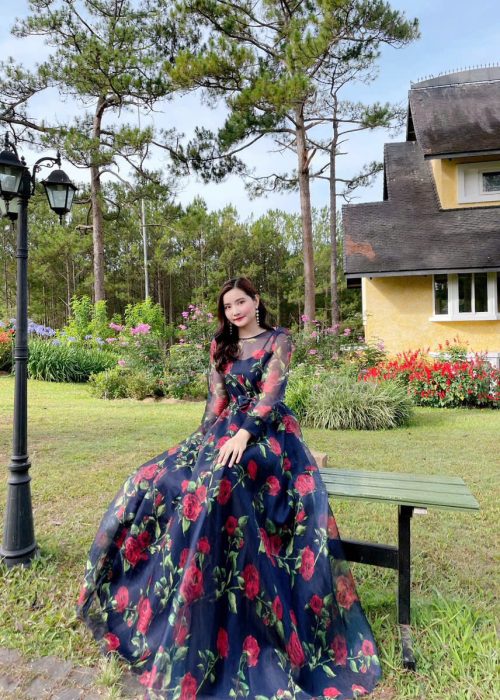 Đầm Maxi Hoa Hồng Tay Dài Phong Cách Tiểu Thư