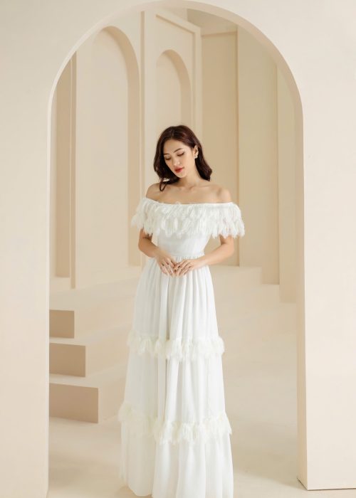 Đầm Maxi Trễ Vai Trắng Phong Cách Tiểu Thư