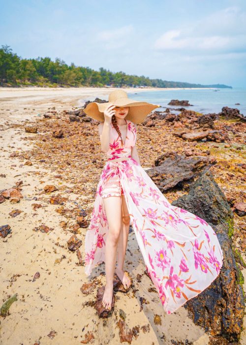 Set Bikini Hoa Loang Hồng Táo Bạo