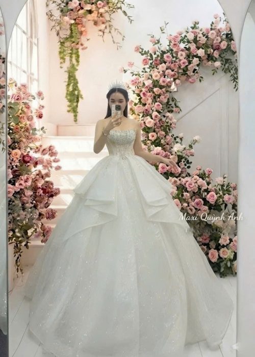 Váy Cưới Cúp Ngực Đính Đá Cao Cấp
