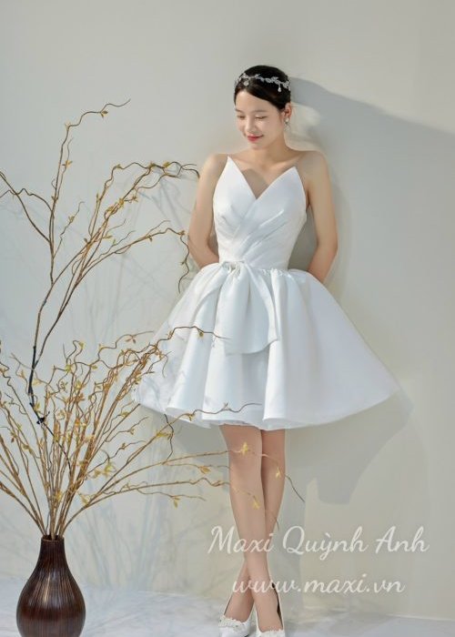 Váy Cưới Form Ngắn Sang Trọng Thiết Kế Cao Cấp