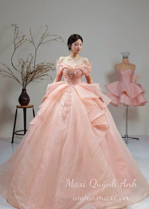 Váy Cưới Thiết Kế Trễ Vai Sóng Đính Đá Cao Cấp