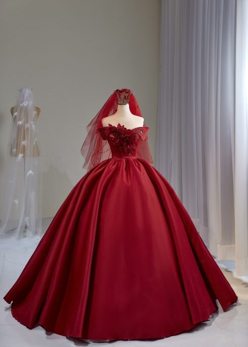 Váy Cưới Trễ Vai Hoa Nổi 3D Đỏ
