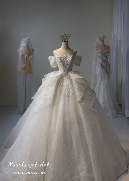Váy Cưới Trễ Vai Tinh Khôi