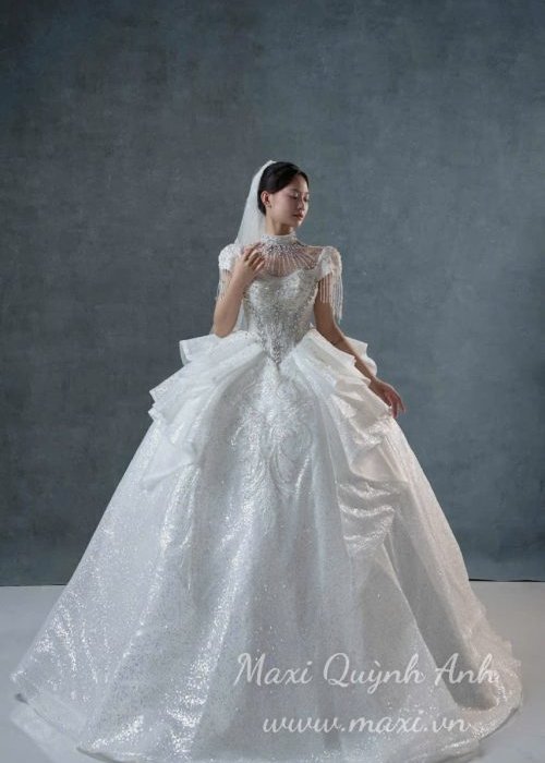 Váy Cưới Kim Sa Phối Vòng Cổ Sang Trọng