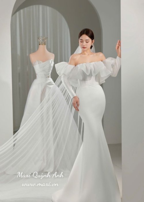 Váy Body Tay Dài Phối Bèo Ngực Sang Trọng