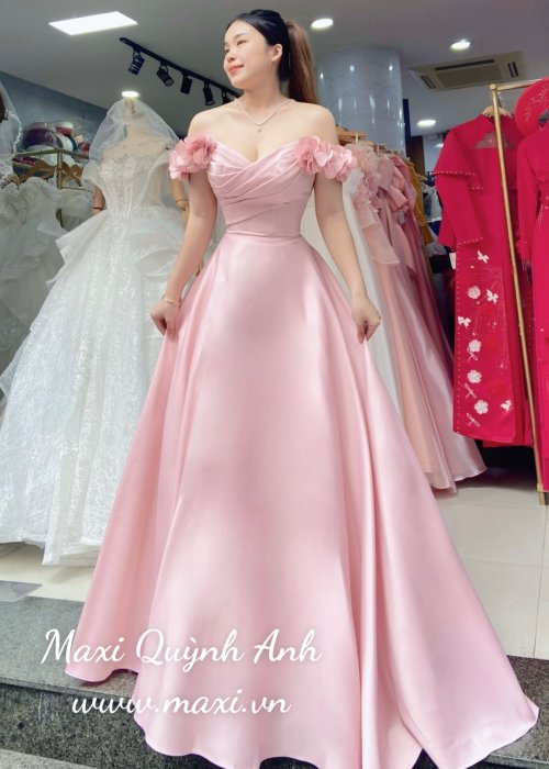 Váy Cưới Hồng Trễ Vai Xếp Ly Ngực (TVHH2200)
