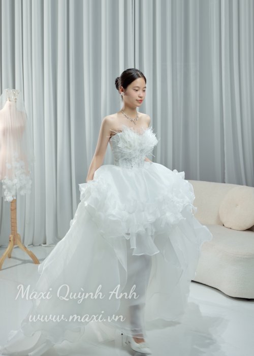 Váy Cưới form Cúp Ngực Tùng Xòe Cao Cấp