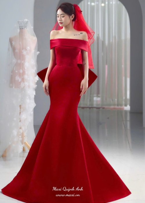 Váy Cưới Body Trễ Vai Đỏ Kèm Nơ Tao Nhã