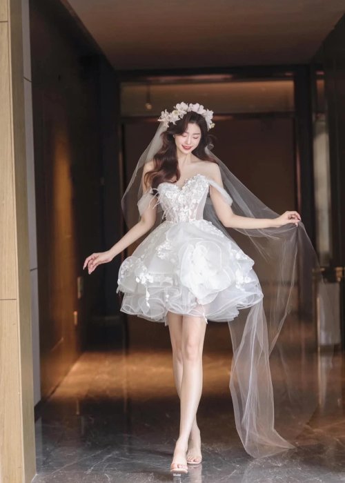 Váy cưới 2in1 cao cấp tùng bèo đính hoa sang trọng COVER