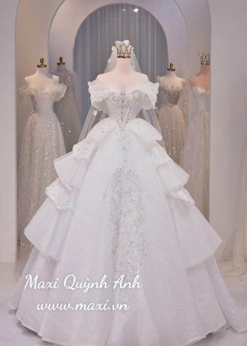 Váy Cưới Kim Sa Trễ Vai Phong Cách Hoàng Gia