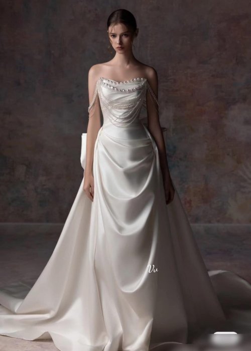 Váy Cưới Body Kết Ngọc Trai Ngực (Cover)