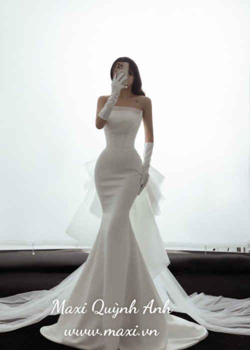 Váy Cưới Body Cup Ngực Phối Nơ Dài Sang Trọng