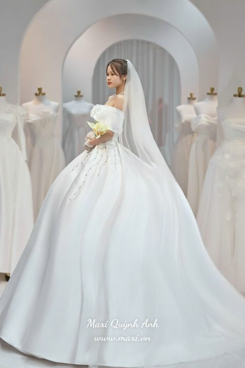 5b9af5024c9ef4c0ad8f-1-500x750