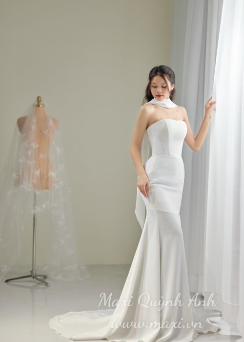 Váy Cưới Body Cup Ngực Basic Kèm Choàng Cổ Trắng
