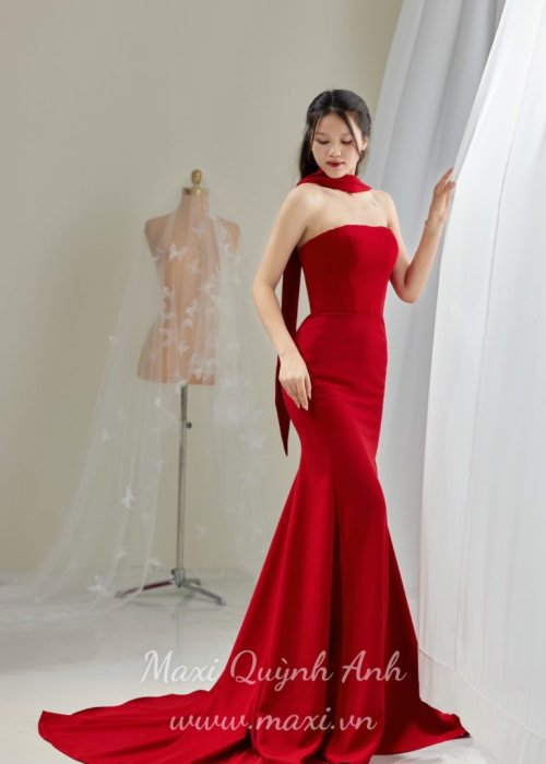 Váy Cưới Cup Ngực Basic Kèm Choàng Cổ Đỏ