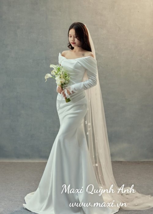 Váy Cưới Body Trễ Vai Tay Dài Phi Sang Trọng