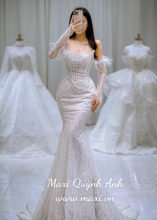 Váy Cưới Body Kim Sa Đính Ngọc Trai Ngực Sang Trọng