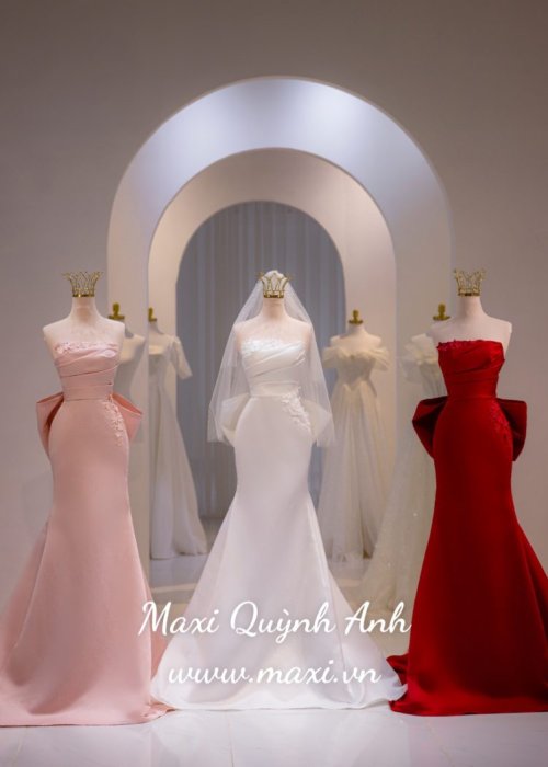 Váy Cưới Body Xếp Ly Ngực Hoa Nhí Nhẹ Nhàng