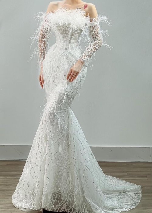 Váy Cưới Body Đuôi Cá Tua Rua Đính Kim Sa