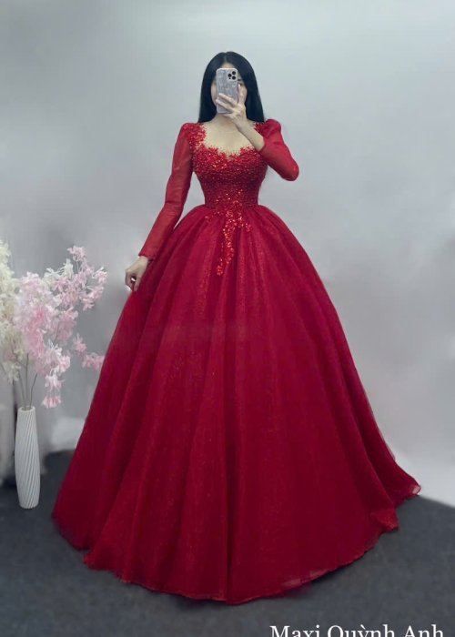 Váy Cưới Đỏ Tay Dài Phối Ngọc Trai Sang Trọng