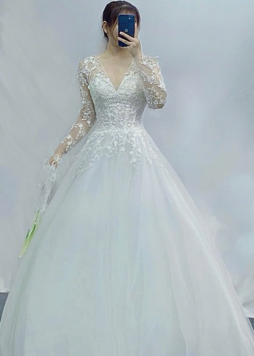 Váy Cưới Ren Tay Dài Cao Cấp