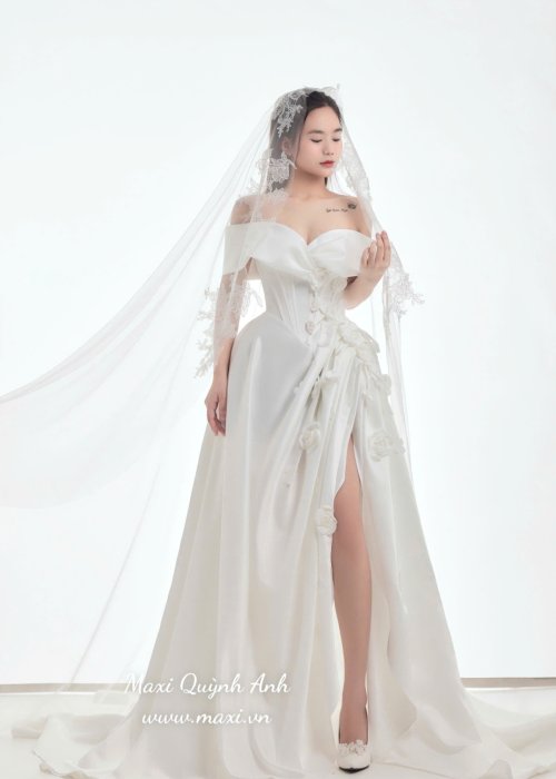 Váy Cưới Trễ Vai Hoa Nổi