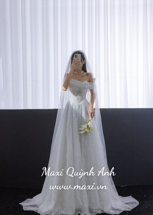 Váy Cưới Trễ Vai Kim Sa Nhẹ Nhàng