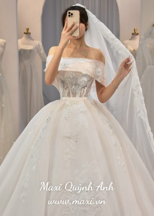 Váy Cưới Bạch Kim Kiêu Sa
