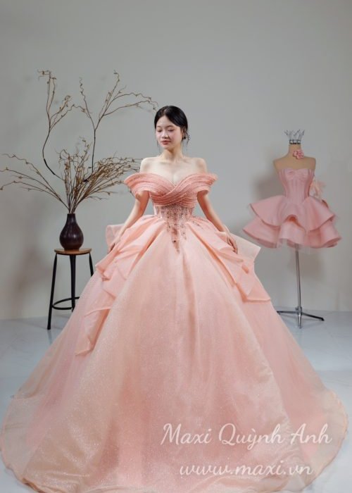 Váy Cưới Trễ Vai Xoắn Đính Đá Eo Sang Trọng