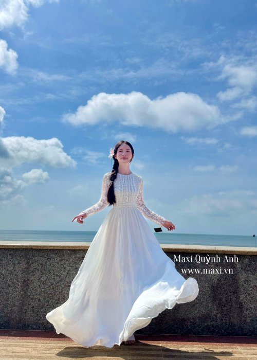 Maxi Trắng Bạch Ngân Đi Biển