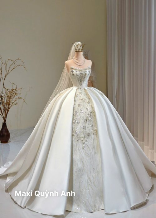 Váy Cưới Hoàng Gia