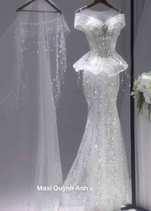 Váy Cưới Body Kim Sa Trễ Vai Cao Cấp