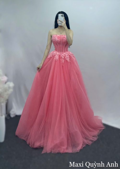 Váy Cưới Cúp Ngực Hồng Ngọt Ngào